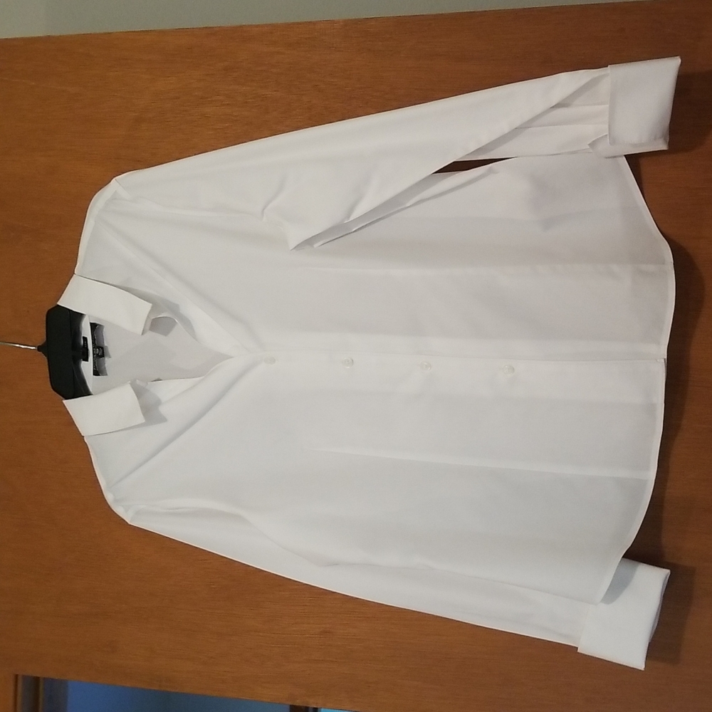 Jones New York white, no iron blouse. Faux french cuffs, cotton spandex.